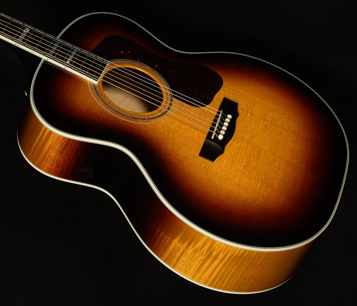 2022 F-55E - Antique Burst