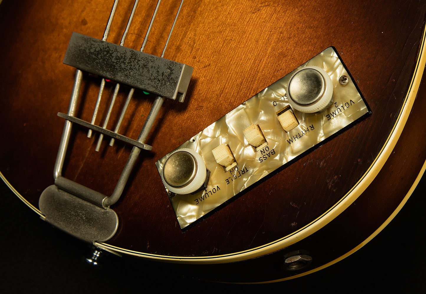 Vintage 7V Hofner 1967 500/1 Violin Bass - Hollowbody