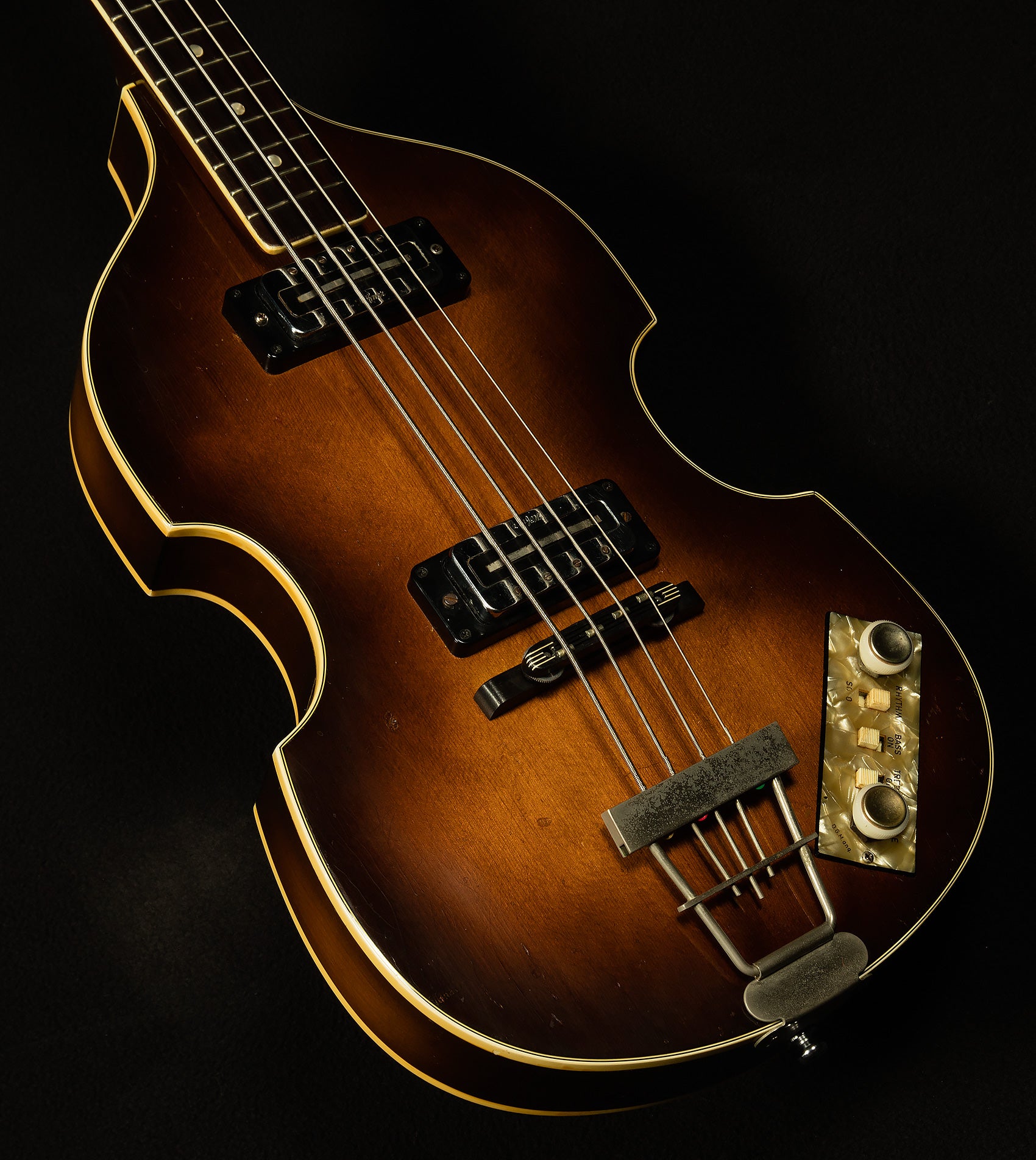Vintage 7V Hofner 1967 500/1 Violin Bass - Hollowbody