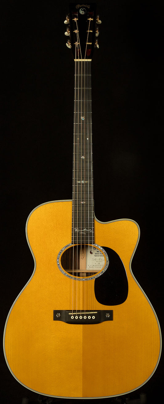 2009 Special Edition MC-38 Steve Howe - Limited Series #13, Signed by Steve Howe