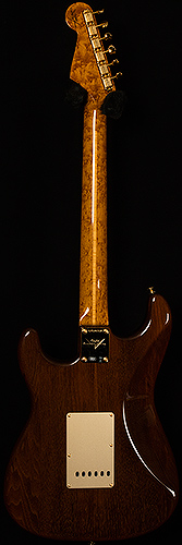 Custom Collection Artisan Stratocaster - Claro Walnut