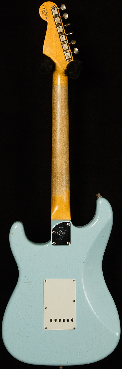 fender custom shop postmodern journeyman relic stratocaster