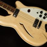 4005V Semi-Hollowbody Bass Reissue